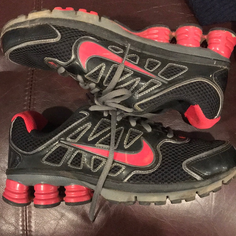 Nike shocks